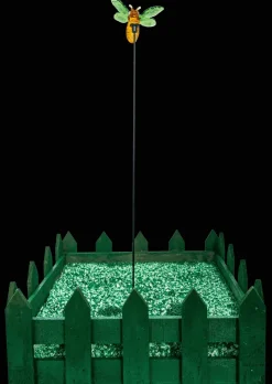 Ostern|Ostern^Cristalica Glas Biene Gelb/Grün Breite ca. 7,8cm, Gartendeko mit Stab 45cm Handarbeit