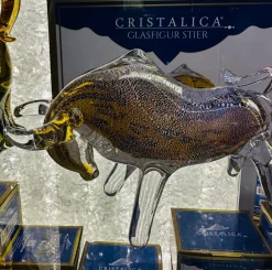 Tiere & Figuren|Ostern^Cristalica Glasfigur Stier Höhe ca. 10,5cm/Länge ca. 21,5cm Hellbraun/Gelb/Amber Handarbeit