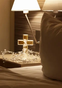 Religion|Zur Geburt & Taufe^Cristalica Glaskreuz mit Rose Religious 21cm